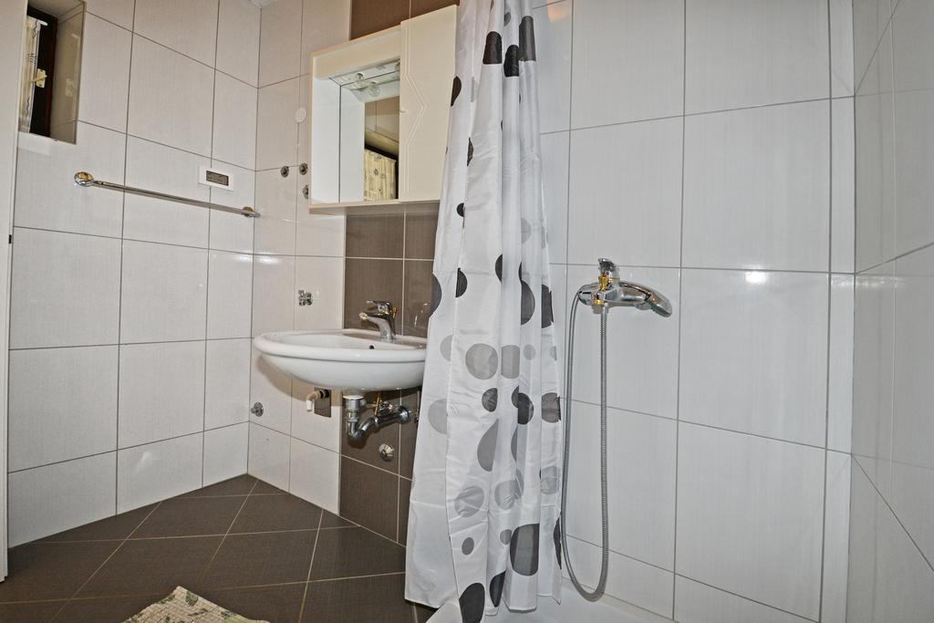 Apartments Mira Veleniki 외부 사진