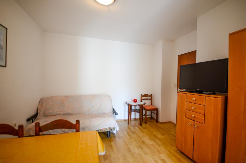 Apartments Mira Veleniki 외부 사진